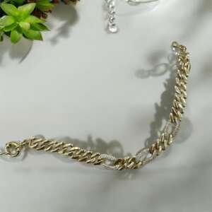 Oval Taş Detaylı Vip Bileklik