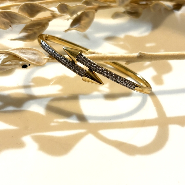 Arrow Çelik Kelepçe